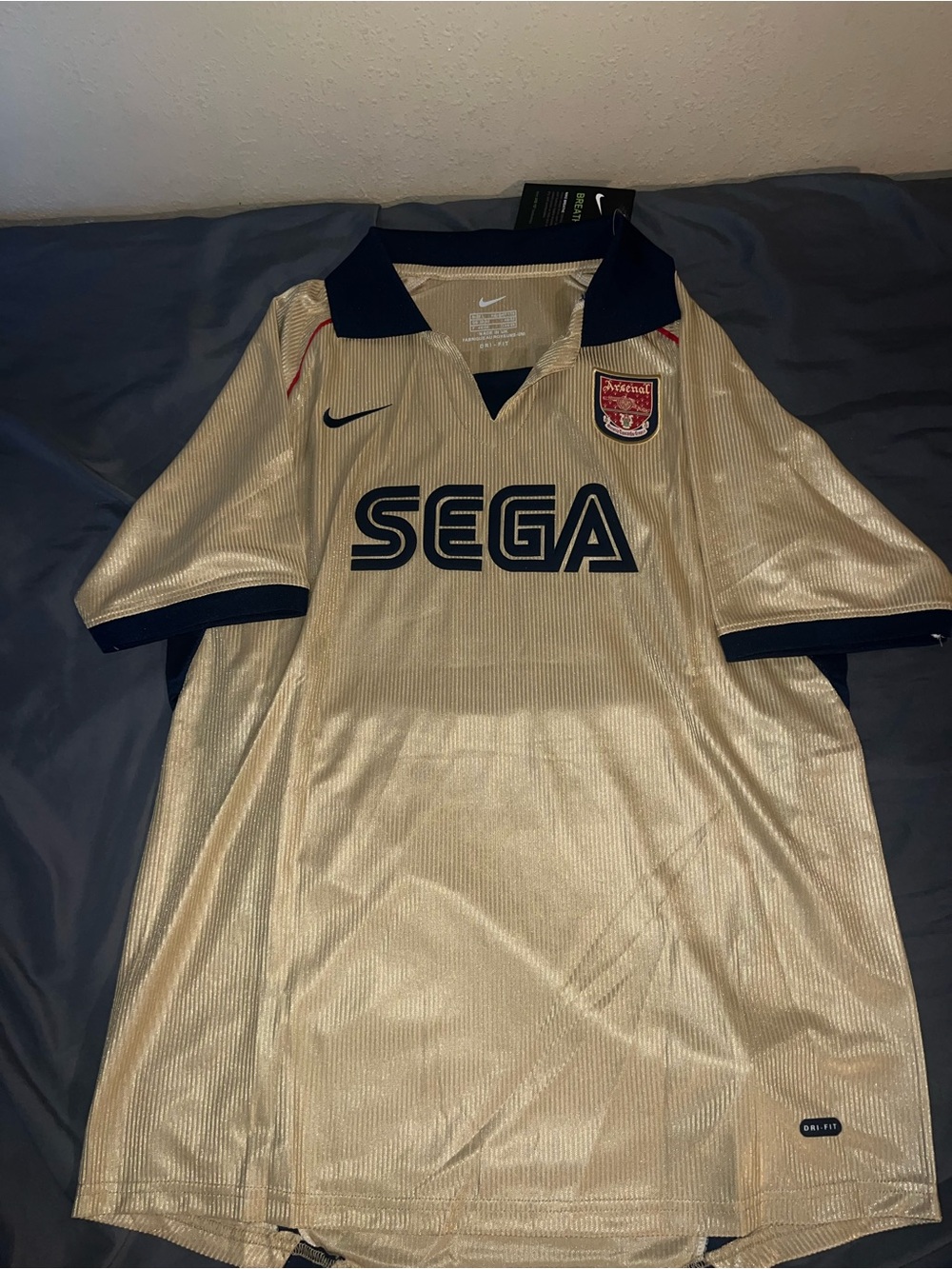 Arsenal soccer jersey